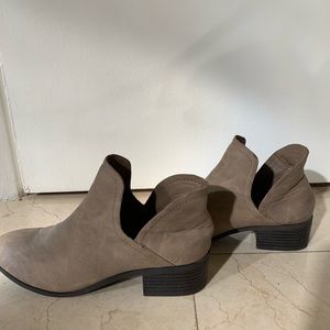 Steve Madden Booties Size 7
